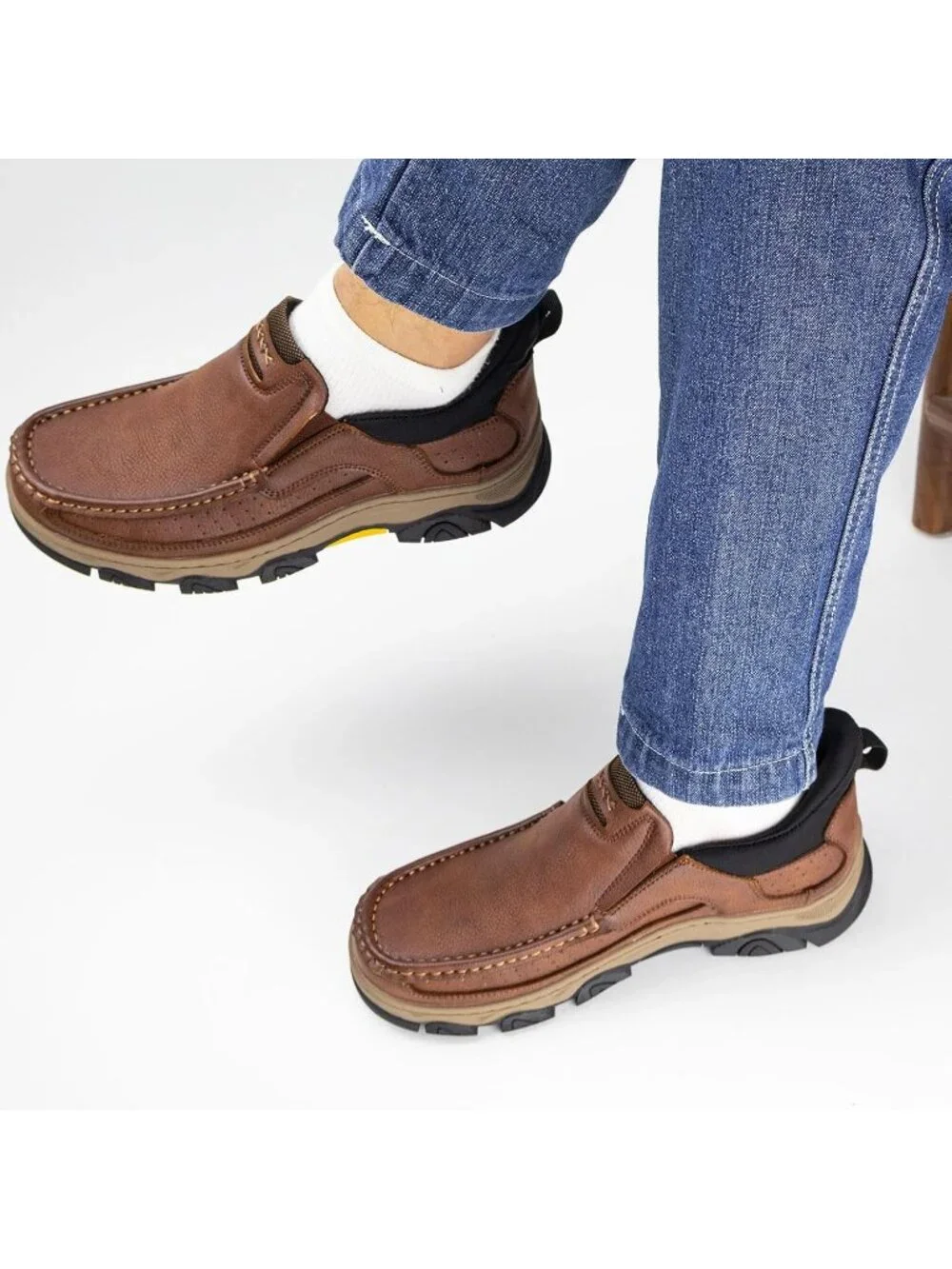 UPIShi Men's Brown Leather Slip On Loafers Lightweight Cushioning Walking Shoes